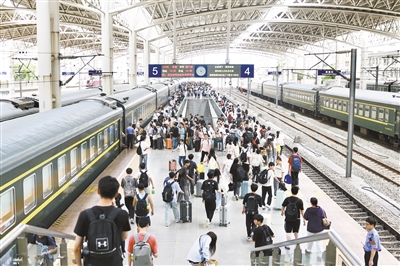 2025年南铁暑期运输今日启动